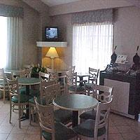 Econo Lodge Lafayette Bagian luar foto