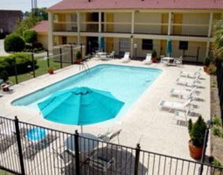 Econo Lodge Lafayette Bagian luar foto